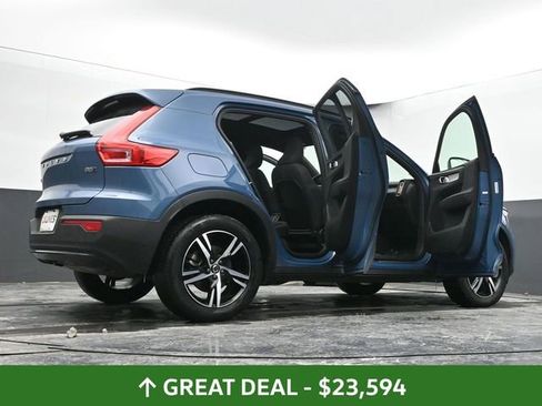 Used 2024 Volvo XC40 B5 Core image 74