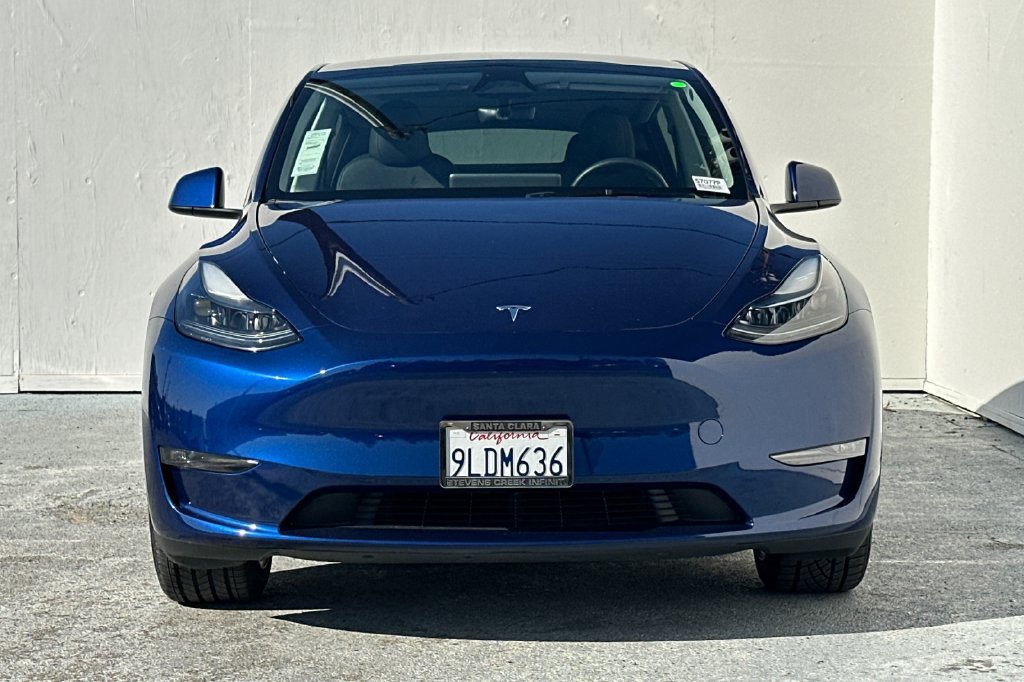 Used 2023 Tesla Model Y 2WD image 8