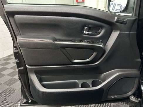 Used 2020 Nissan Titan PRO-4X w/ Pro-4x Convenience Package image 18