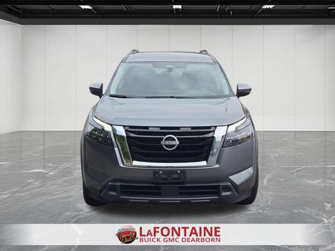 Used 2024 Nissan Pathfinder SV AWD/4WD image 8