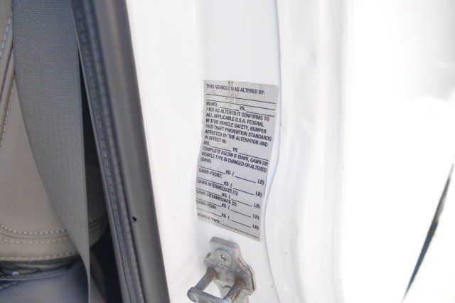Used 2021 Chevrolet Express 2500 w/ Driver Convenience Package RWD image 32