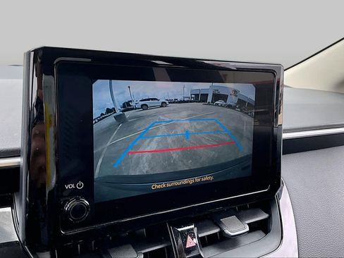 Used 2025 Toyota Corolla LE FWD image 25