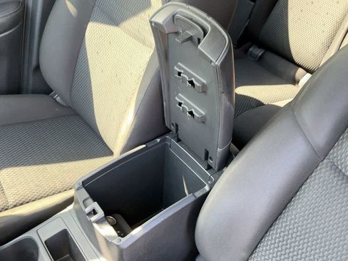 Certified 2022 Nissan Rogue Sport S FWD image 36