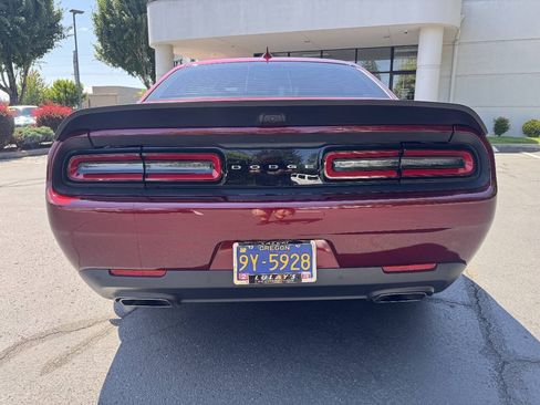 Used 2020 Dodge Challenger R/T Scat Pack RWD image 4