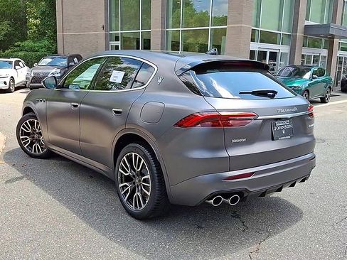 New 2025 Maserati Grecale GT image 6