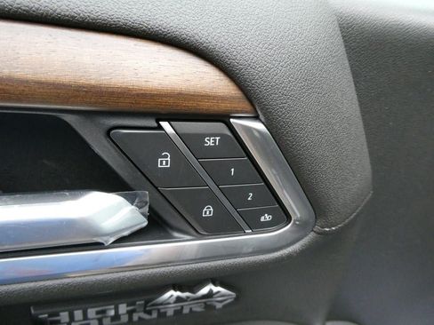 New 2026 Chevrolet Silverado 1500 High Country w/ Midnight Edition AWD/4WD image 25