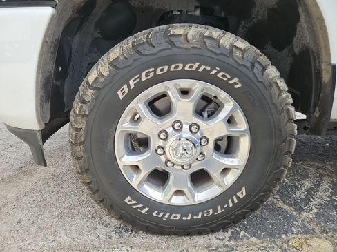 Used 2024 RAM 2500 Laramie image 7