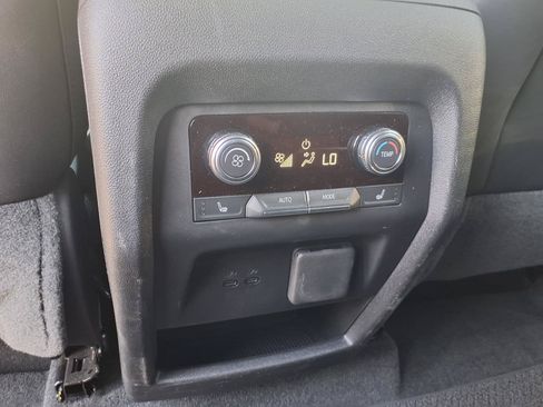 Used 2026 GMC Acadia Denali FWD image 17