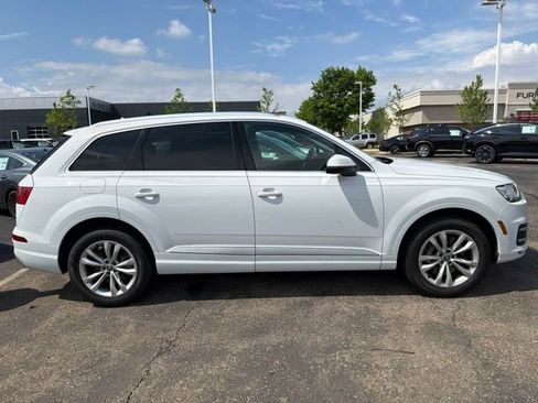 Used 2019 Audi Q7 2.0T Premium w/ Cold Weather Package AWD/4WD image 4