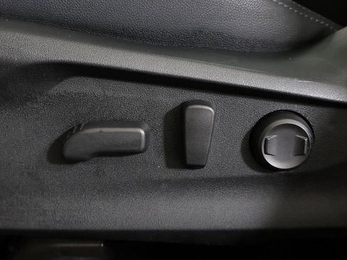 Used 2024 Subaru Forester Premium image 35