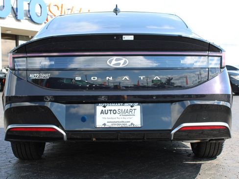 Used 2025 Hyundai Sonata SEL FWD image 5