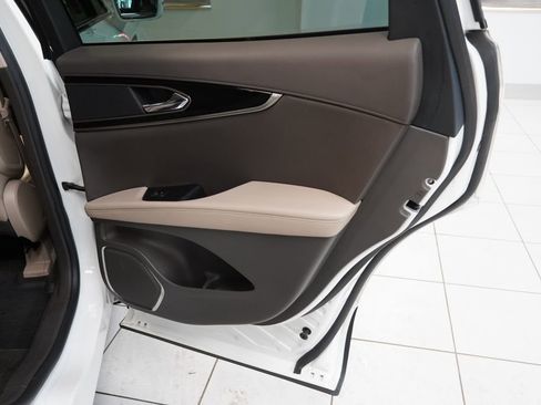 Used 2022 Lincoln Nautilus Reserve AWD/4WD image 26