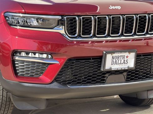 New 2025 Jeep Grand Cherokee Limited image 7