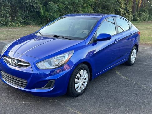 Used 2014 Hyundai Accent GLS FWD image 4