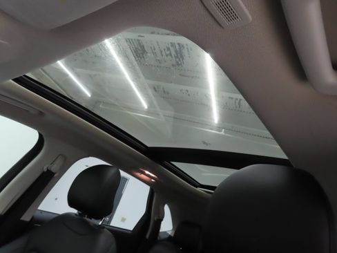 Used 2019 Ford Edge SEL w/ Equipment Group 201A FWD image 20