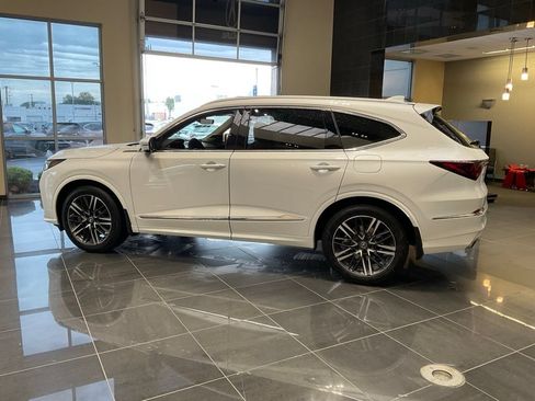 Certified 2026 Acura MDX SH-AWD w/ Advance Package image 5