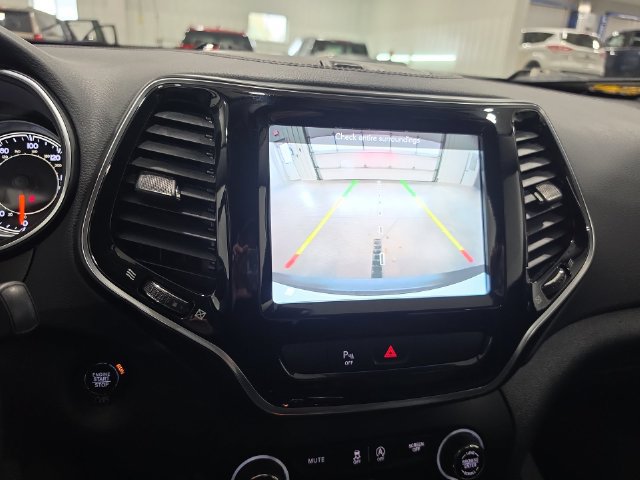 Used 2020 Jeep Cherokee Limited AWD/4WD image 14