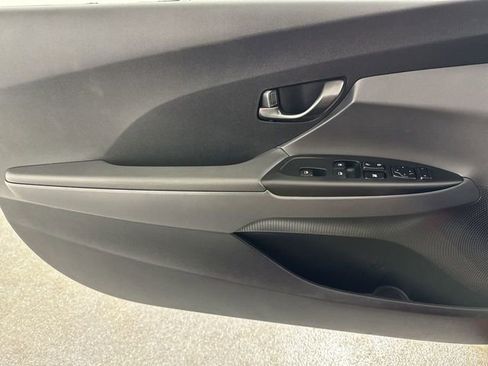 Used 2020 Hyundai Veloster Turbo R-Spec image 19