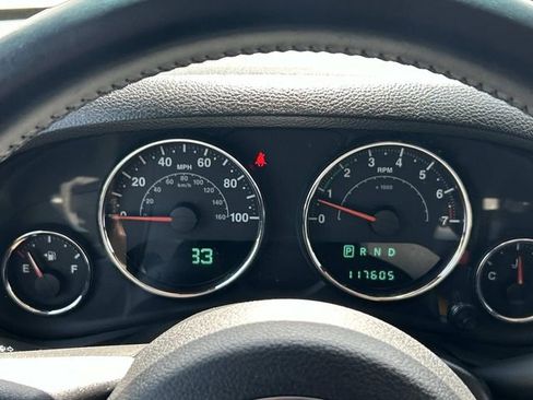 Used 2014 Jeep Wrangler Unlimited Sport w/ Quick Order Package 24S AWD/4WD image 26