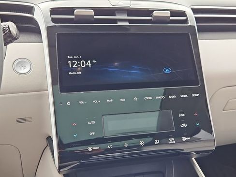 Used 2022 Hyundai Tucson Limited image 13