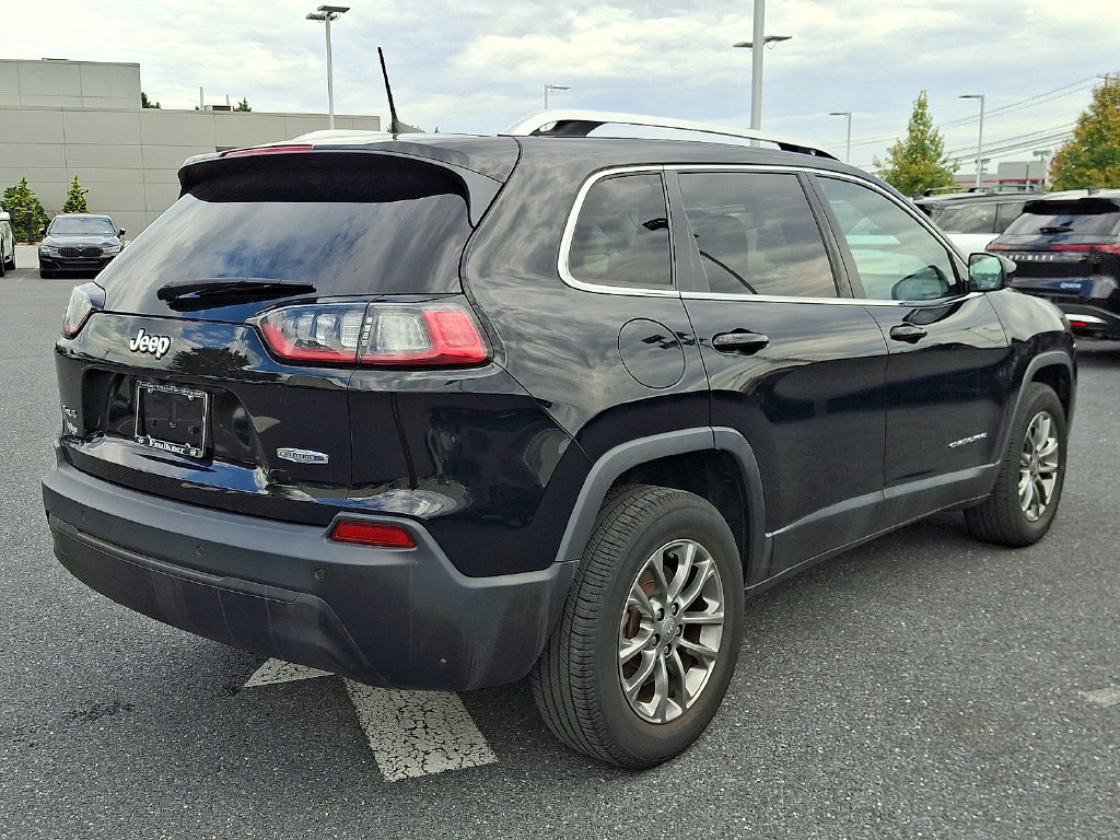Used 2019 Jeep Cherokee Latitude Plus w/ Comfort/Convenience Group AWD/4WD image 6