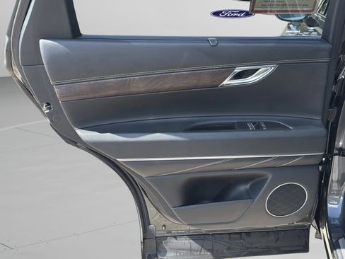 Used 2024 Genesis GV80 2.5T image 38