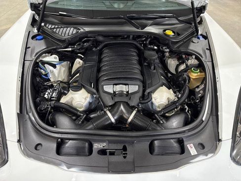 Used 2015 Porsche Panamera GTS image 20