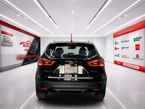 Used 2021 Nissan Rogue Sport SV AWD/4WD image 5