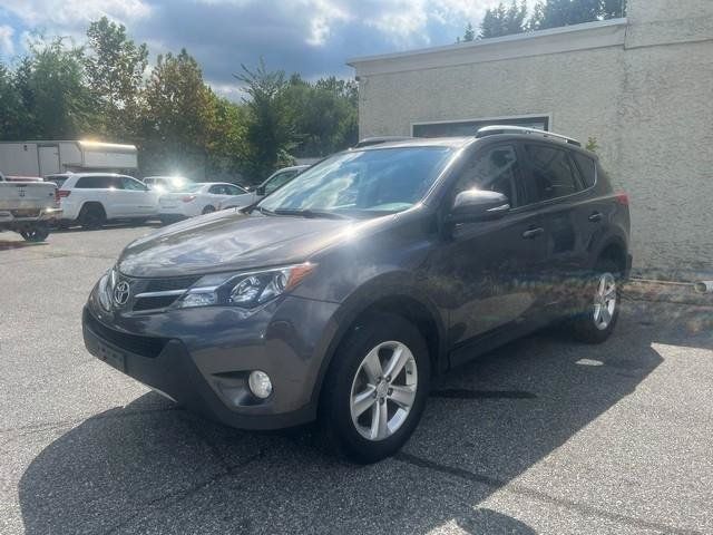 Used 2013 Toyota RAV4 XLE AWD/4WD image 3