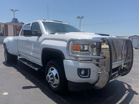 Used 2018 GMC Sierra 3500 Denali w/ Duramax Plus Package AWD/4WD image 9