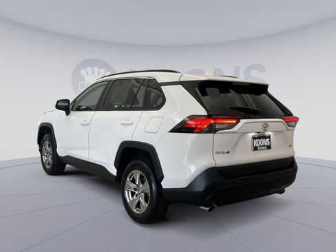 Used 2023 Toyota RAV4 XLE w/ Convenience Package FWD image 7