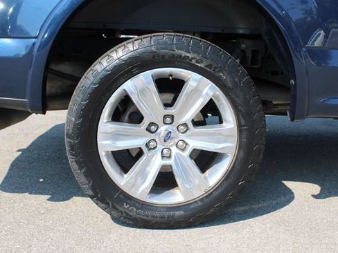Used 2018 Ford F150 Platinum w/ Equipment Group 701A Luxury AWD/4WD image 37