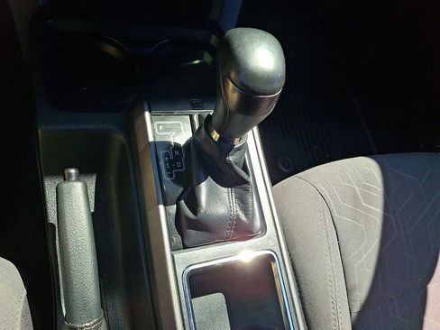 Used 2019 Toyota Tacoma SR AWD/4WD image 15