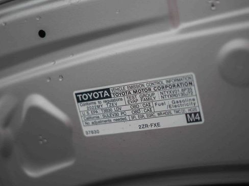 Used 2022 Toyota Prius Prime LE image 33