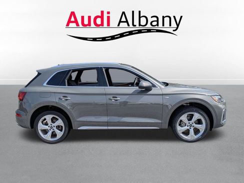 Used 2023 Audi Q5 2.0T Premium Plus w/ Premium Plus Package image 3