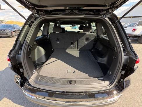 New 2026 Jeep Grand Cherokee 2WD image 20
