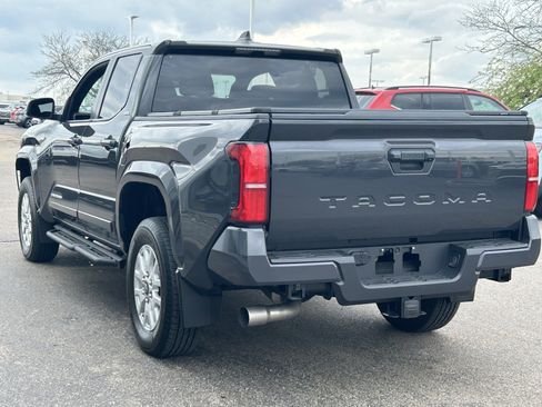 Used 2024 Toyota Tacoma SR5 image 5