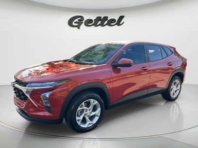 Used 2024 Chevrolet Trax LS w/ LS Convenience Package