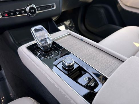 Used 2025 Volvo XC90 B5 Core w/ Protection Package image 29