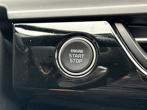 New 2026 Kia Seltos S FWD image 28