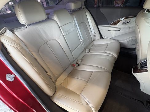 Used 2014 Buick LaCrosse Leather FWD image 30