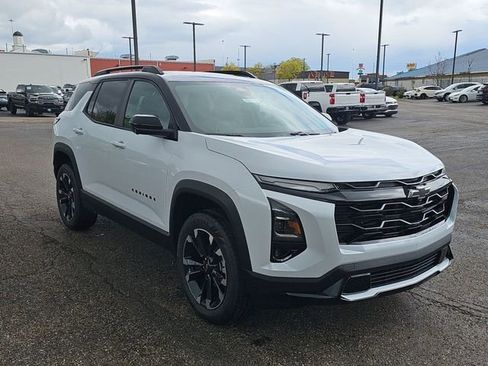 New 2026 Chevrolet Equinox RS w/ Safety and Technology Package FWD image 10