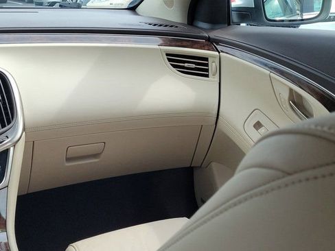 Used 2014 Buick LaCrosse Premium w/ Driver Confidence Package FWD image 4