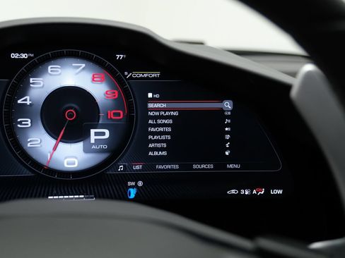 Used 2025 Ferrari Purosangue AWD/4WD image 37