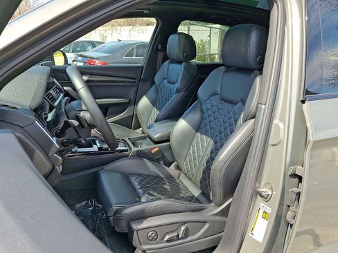 Certified 2023 Audi SQ5 Premium Plus w/ Premium Plus Package AWD/4WD image 11