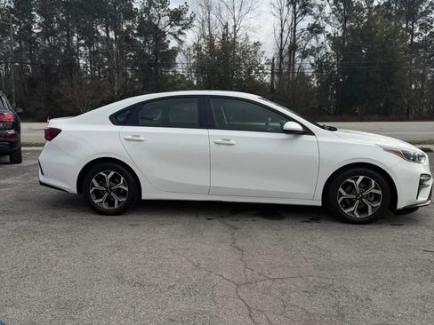 Used 2021 Kia Forte LXS FWD image 8