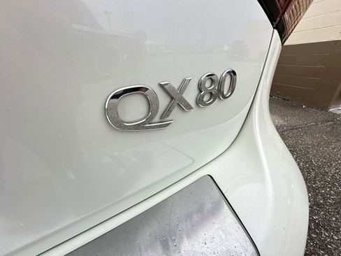 Used 2016 INFINITI QX80 4WD w/ Deluxe Technology Package image 36