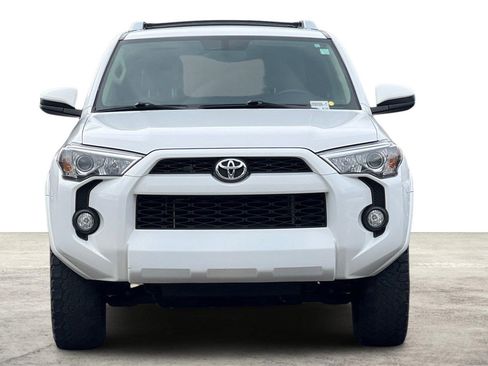 Used 2018 Toyota 4Runner SR5 image 11