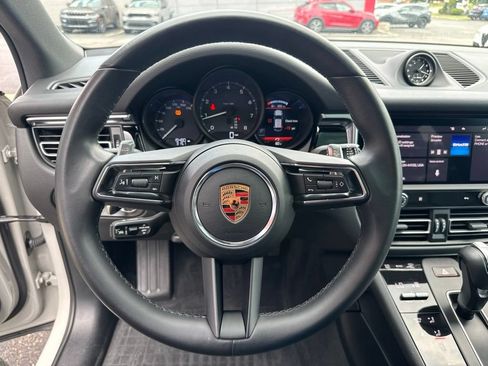Used 2024 Porsche Macan Turbo AWD/4WD image 36