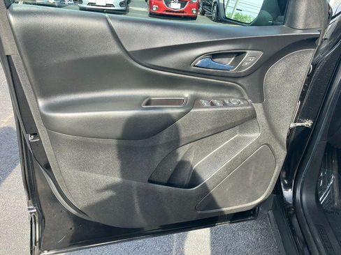 Used 2020 Chevrolet Equinox LT AWD/4WD image 9